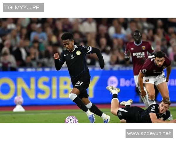 切尔西强势反弹以三球完胜重返联赛次席都灵德比战平引发热议 切尔西强势反弹以三球完胜重返联赛次席都灵德比战平引发热议