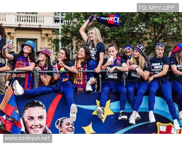 巴萨时隔909天重返诺坎普迎战对手球迷热情高涨气氛火爆 巴萨时隔909天重返诺坎普迎战对手球迷热情高涨气氛火爆